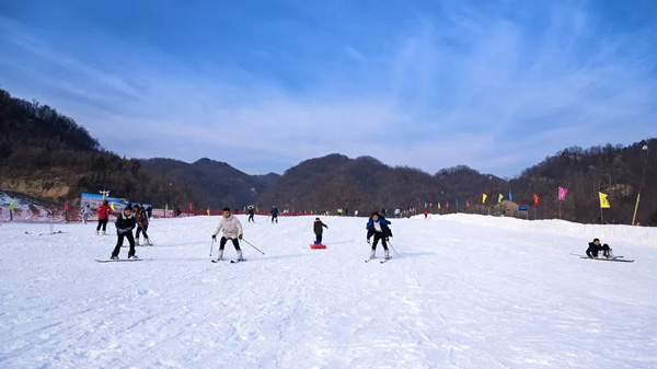 猿人山滑雪場‖煥新升級,靜待八方賓朋！